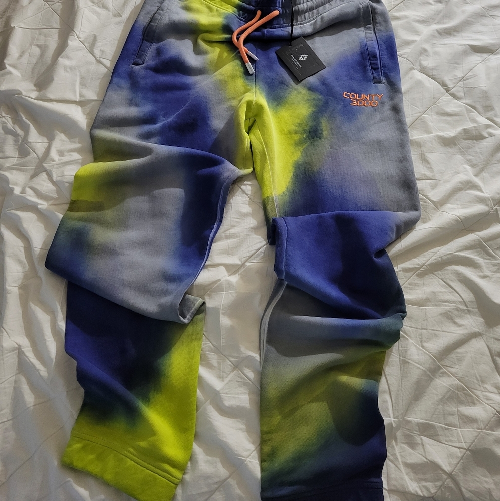 Men's MARCELO BURLON Sweatpant NWT 🔥